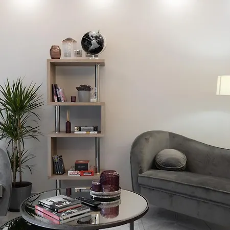 Apartment Stunning 2 Bed 2 Bath With Private Patio *