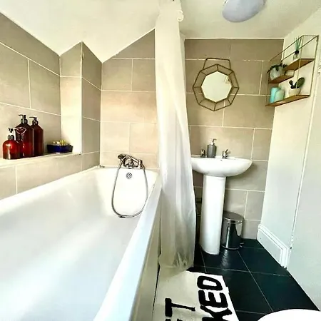 Apartment Cute 3 Bedroom Flat In Islington + Parking *