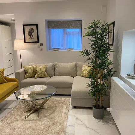 Apartment Elegant 2 Bed Flat In Chiswick London