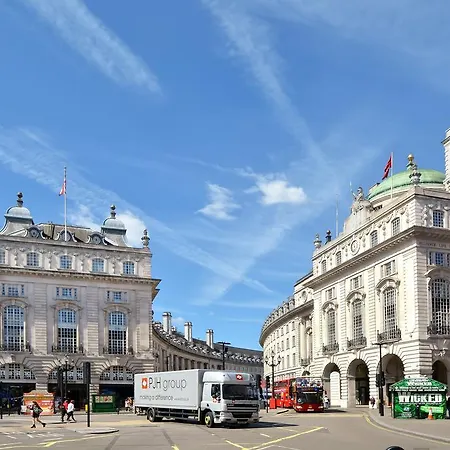 Apartment The Soho Mandeville London