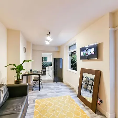 Apartment Stylish 2 Bed Garden Flat In Zone 1 Central
