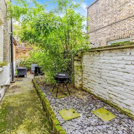 Apartment Stylish 2 Bed Garden Flat In Zone 1 Central
