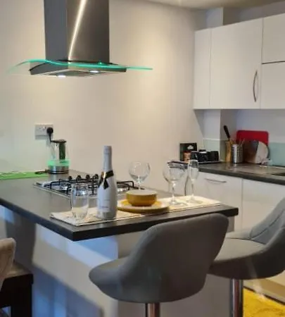Docklands 2 Bedroom 2 Bath