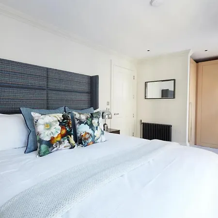 Luxurious Covent Garden Penthouse Apartment