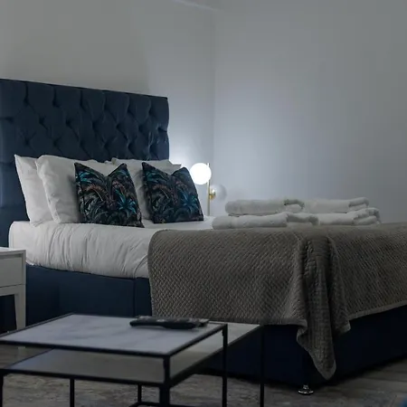 Capital 4 Chelsea Cloisters Apartment London