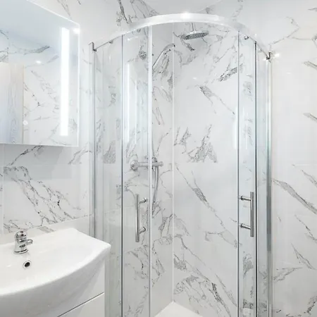 Ensuite Rooms, Tufnell Park - Sk *