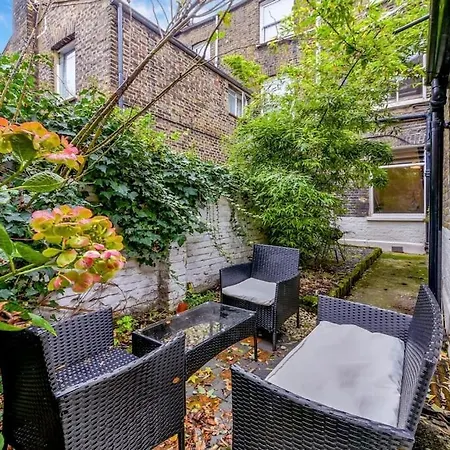 Stylish 2 Bed Garden Flat In Zone 1 Central *