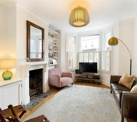 Battersea Boutique Townhouse Holiday home *