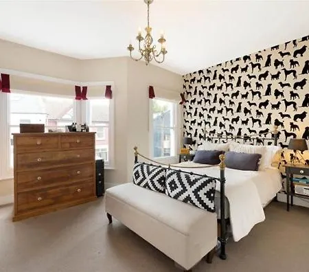 Battersea Boutique Townhouse *