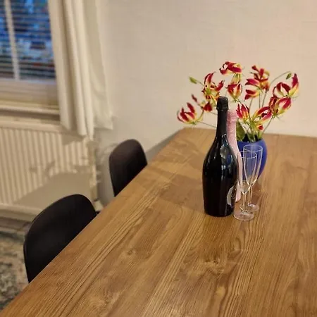 Inviting You To Your From 10 Minutes From Stratford Westfield *