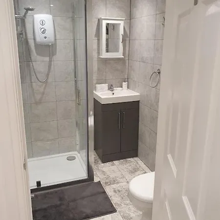 Alloggio in famiglia Beautiful Loft With En-suit In A Family House, *