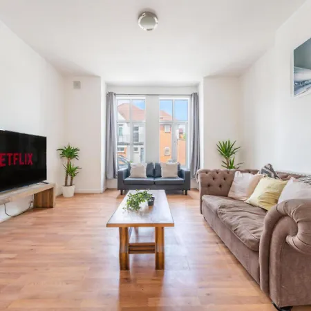 Spacious Cricklewood Sleeps 4 Apartment London