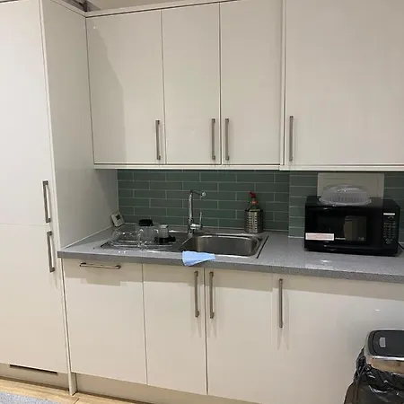 I&j Apartment *