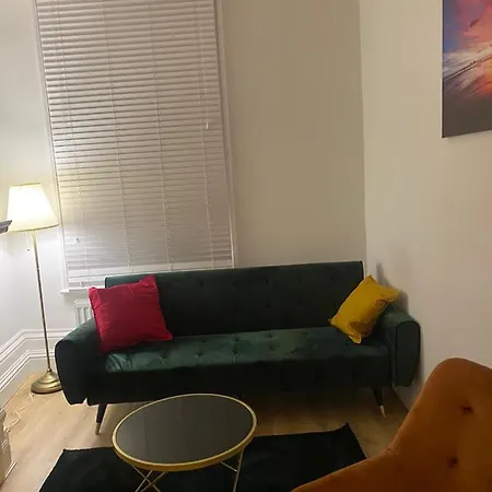 Apartment I&j