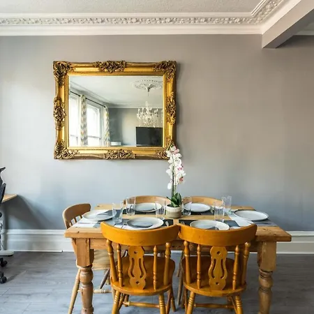 Immaculate 3bd House In Parson Green Fulham Holiday home