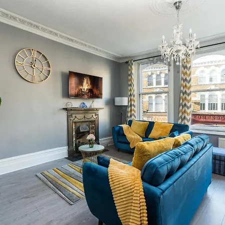 Immaculate 3bd House In Parson Green Fulham London