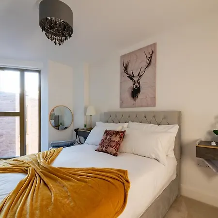 Lux 2 Bedrooms - 2 Bathrooms - F7 * London