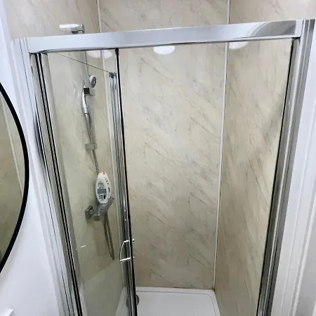 Lovely Self Contained Now Available * London