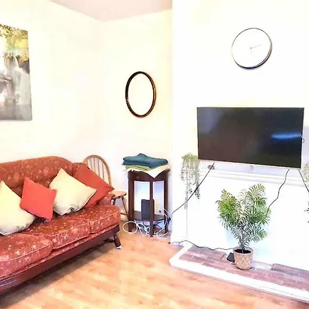 Apartment Spacious 3 Bed Flat Close To Central *