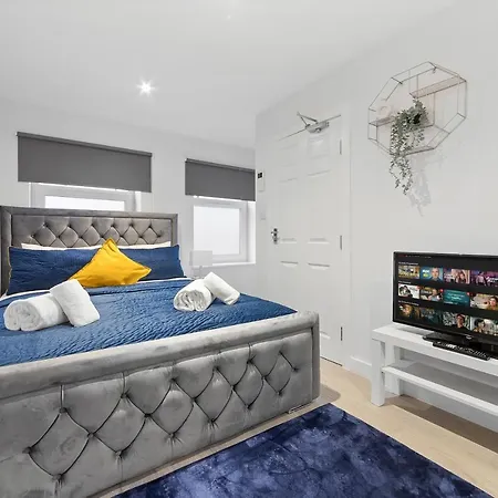 Crystal Palace Suites