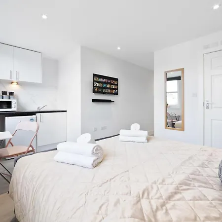 Gasthof Crystal Palace Suites London