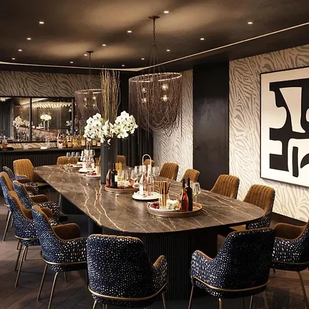 Amano Covent Garden Hotel 4*
