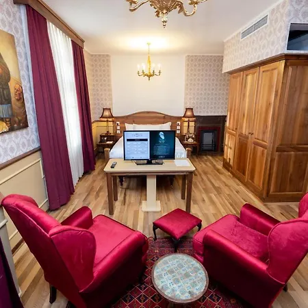 Hotel Limehouse Library London