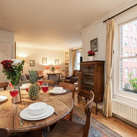 Apartment Famous Piccadilly Circus London
