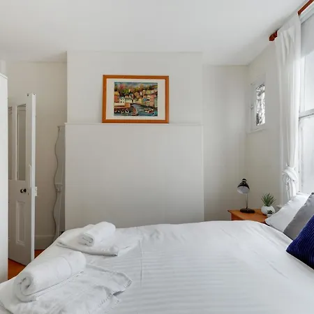 Mirabel Two Bedrooms, One Bath, Fulham Sw6 By Mdps Apartment London
