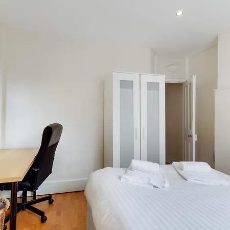 Mirabel Two Bedrooms, One Bath, Fulham Sw6 By Mdps Apartment London