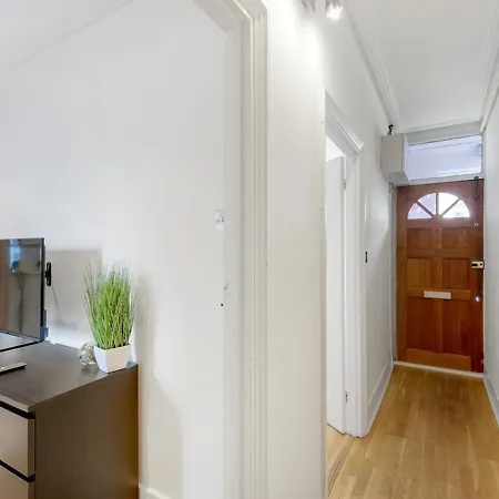 Apartment Mirabel Two Bedrooms, One Bath, Fulham Sw6 By Mdps