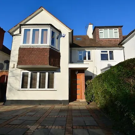 Luxury Garden Flat London