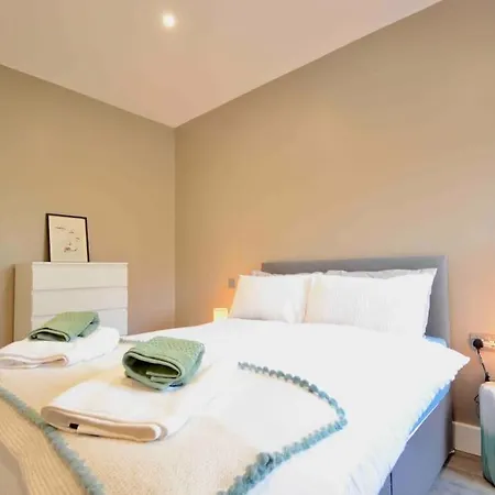 Luxury Garden Flat *