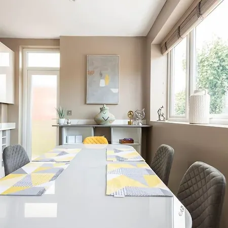 Apartment Luxury Garden Flat London