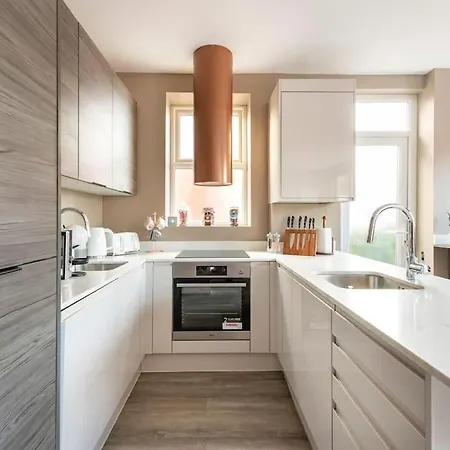 Luxury Garden Flat * London