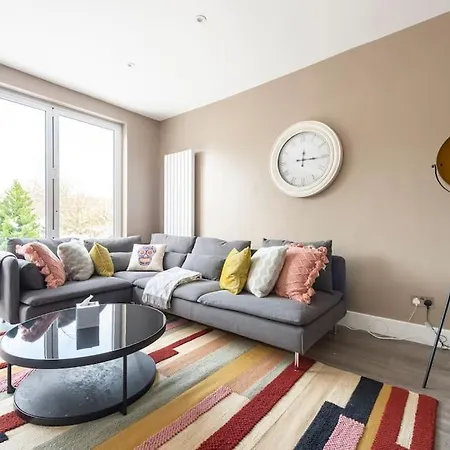 Luxury Garden Flat Apartment *