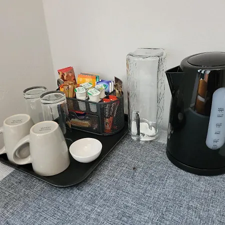 ホームステイ Arsenal And Tottenham Double Bedroom *