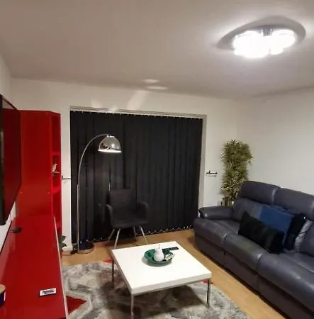 Docklands 2 Bedroom 2 Bath Apartment