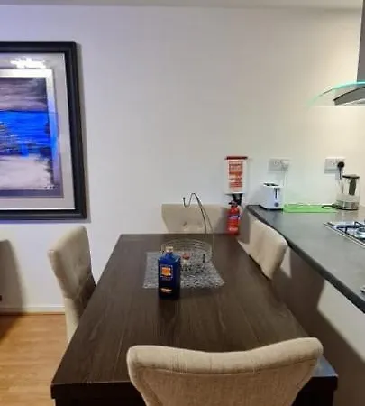 Apartment Docklands 2 Bedroom 2 Bath