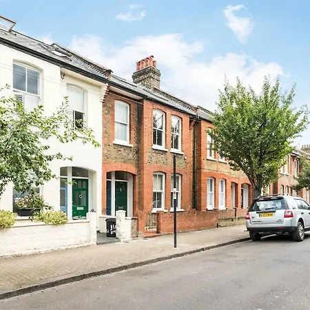 Apartamento Spacious 2-bed Flat, Private Patio & Close To Park *