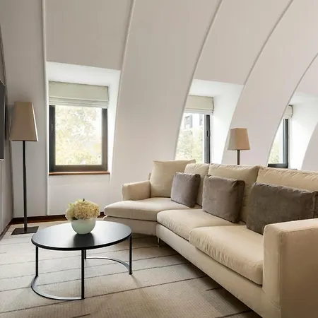 The Halkin 5*