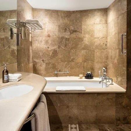 The Halkin Hotel 5*
