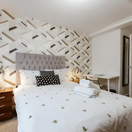 Whitechapel En-suite Beds To Guest house