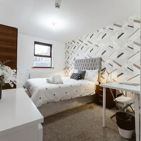 Whitechapel En-suite Beds To Guest house *
