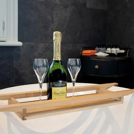 The Petersham Отель 4*