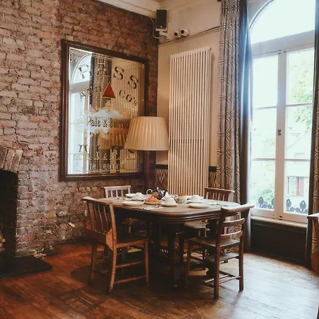 The Brownswood 4*