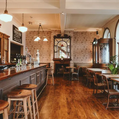 The Brownswood 4*