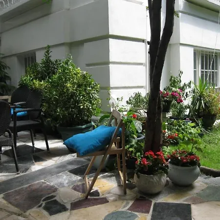 Dawson Place, Juliette's Bed & Breakfast 3*