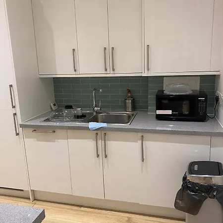 I&j Apartment London