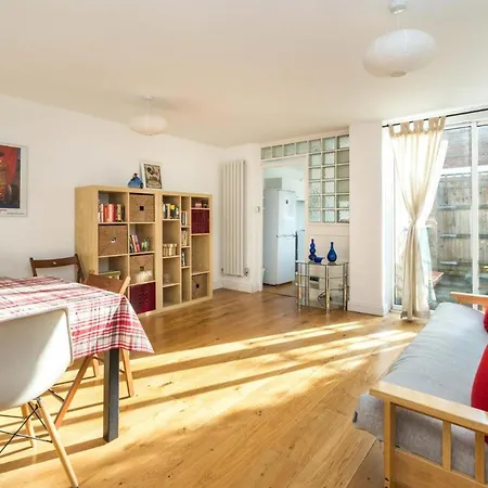 Super 1bd Garden Flat Islington * London
